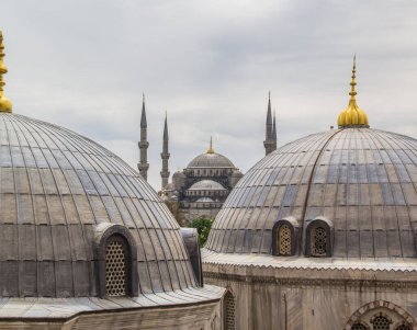 İSTANBUL, TURKEY - 23 Nisan 2016; İstanbul, Türkiye 'den Sultan Ahmed Camii (Mavi Cami)