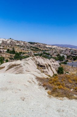 Türkiye 'de Kapadokya' da Goreme mağara kentinin günbatımının görüntüsü