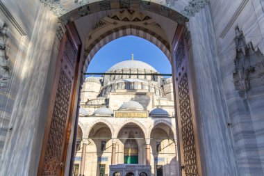 ISTANBUL, TURKEY - 25 Haziran 2016; Süleyman Camii, İstanbul 'un Üçüncü Tepesi' nde yer alan bir Osmanlı İmparatorluk camii. Şehirdeki en büyük camidir.,