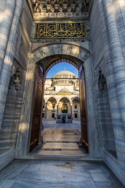 ISTANBUL, TURKEY - 25 Haziran 2016; Süleyman Camii, İstanbul 'un Üçüncü Tepesi' nde yer alan bir Osmanlı İmparatorluk camii. Şehirdeki en büyük camidir.,