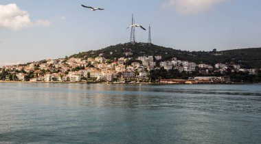 Burgaz Adasi, İstanbul yakınlarındaki Marmara Denizi 'nin en büyük üçüncü şehridir..