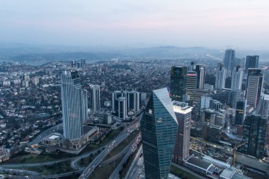 İSTANBUL, TURKEY - 31 Ocak 2016: İstanbul 'daki Safir İstanbul' un en büyük gökdeleni İstanbul 'u ve İstanbul Boğazı' nı gözlem kulesinden görebiliyordu.