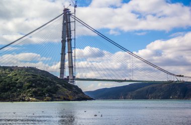 Yavuz Sultan Selim Köprüsü, Üçüncü Köprü İstanbul 'dan gelen yeni İstanbul Boğazı