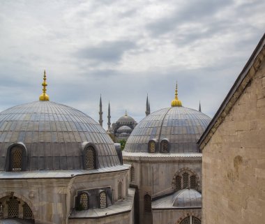 İSTANBUL, TURKEY - 23 Nisan 2016; İstanbul, Türkiye 'den Sultan Ahmed Camii (Mavi Cami)