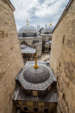 İSTANBUL, TURKEY - 23 Nisan 2016; İstanbul, Türkiye 'den Sultan Ahmed Camii (Mavi Cami)