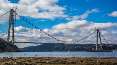 Yavuz Sultan Selim Köprüsü, Üçüncü Köprü İstanbul 'dan gelen yeni İstanbul Boğazı