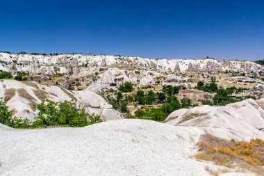 Türkiye 'de Kapadokya' da Goreme mağara kentinin günbatımının görüntüsü