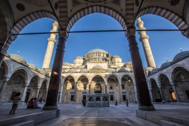ISTANBUL, TURKEY - 25 Haziran 2016; Süleyman Camii, İstanbul 'un Üçüncü Tepesi' nde yer alan bir Osmanlı İmparatorluk camii. Şehirdeki en büyük camidir.,