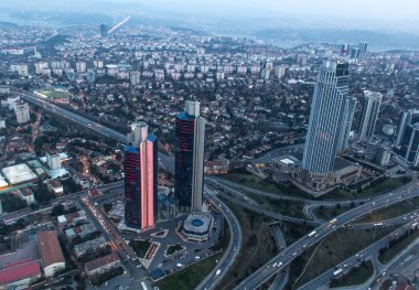 İSTANBUL, TURKEY - 31 Ocak 2016: İstanbul 'daki Safir İstanbul' un en büyük gökdeleni İstanbul 'u ve İstanbul Boğazı' nı gözlem kulesinden görebiliyordu.