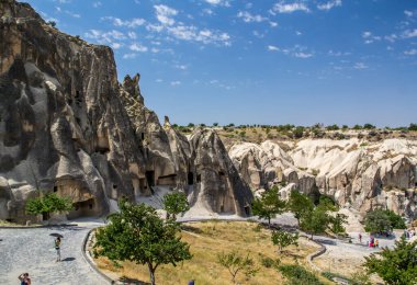 19 Temmuz 2016. Gorem. Kapadokya, Türkiye 'deki Goreme mağara şehri manzarası.