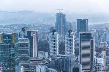 İSTANBUL, TURKEY - 31 Ocak 2016: İstanbul 'daki Safir İstanbul' un en büyük gökdeleni İstanbul 'u ve İstanbul Boğazı' nı gözlem kulesinden görebiliyordu.