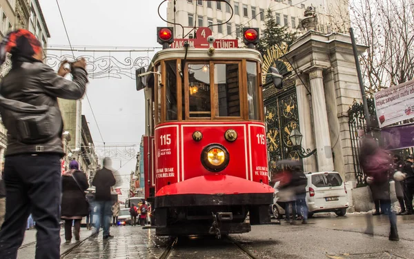 Istanbul Turkey January 2016 View Tram Istiklal Street Taksim Istanbul — Stock Photo, Image