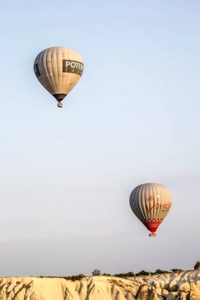 Goreme Turquie Juillet 2016 Des Montgolfières Survolent Cappadoce Goreme — Photo