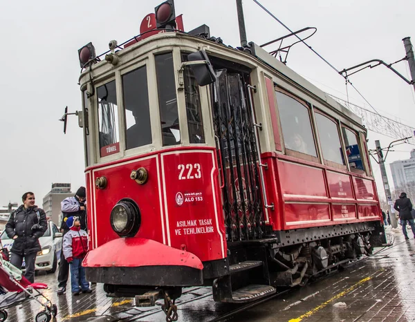 Istanbul Turkey January 2016 View Tram Istiklal Street Taksim Istanbul — Stock Photo, Image