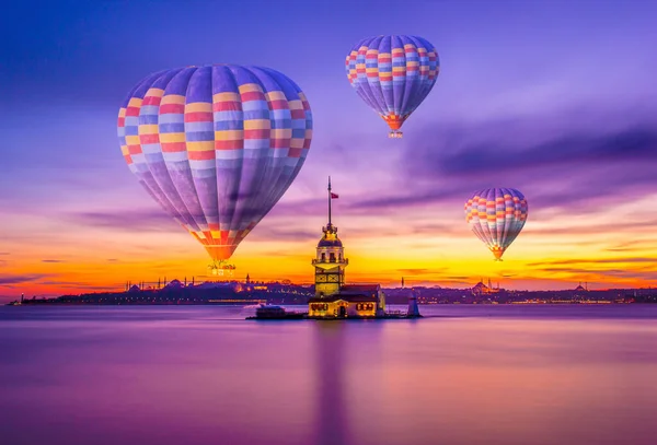 Torre Doncella Hermosa Vista Ensueño Con Globos Vista Turística Estambul — Foto de Stock