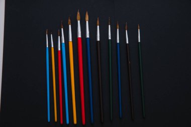 resim için farklı fırçalar