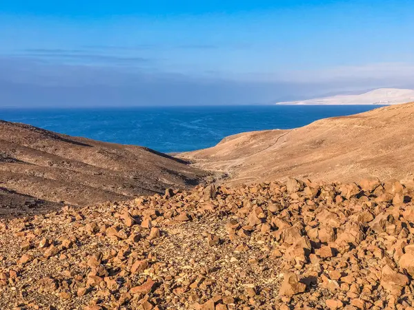 Widok Morze Oceanem Falami Kamieniami — Zdjęcie stockowe