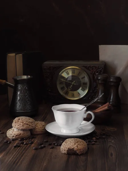 Traditioneller englischer 5-Uhr-Tee. — Stockfoto