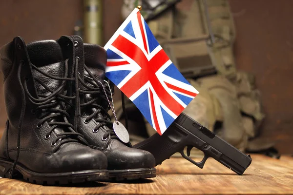 Haşhaş günü için tebrik kartı, Anma Günü. Büyük Britanya kutlaması. Konsept - vatanseverlik, onur, asla unutma, teşekkürler, iki dakika sessizlik, daima hatırla