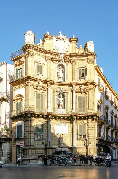 Una Las Cuatro Esquinas Palermo — Foto de Stock