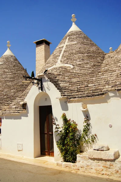 Floral Decoration Entrance Trulli — Stock Photo, Image