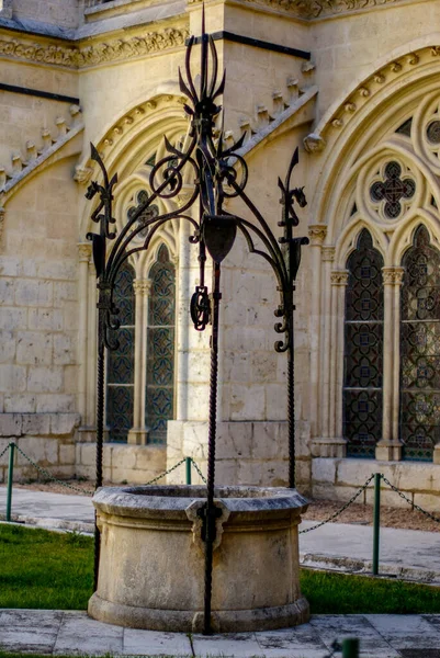 Bron Van Binnenplaats Van Kathedraal Van Burgos — Stockfoto