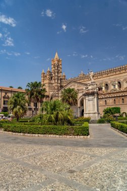 Santa Rosalia Anıtı, Palermo Katedrali