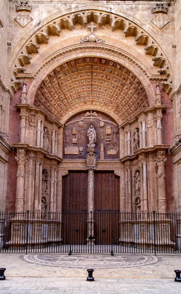 Entrance Door Cathedral Mallorca — Stock Photo, Image