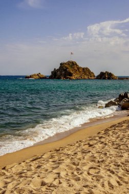 Blanes Sahili 'nden La Palomera manzarası
