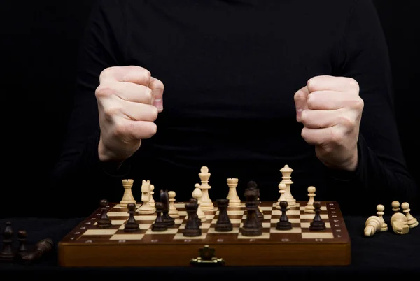 A fából készült sakktábla Vértes a sakkfigurák — Stock Fotó
