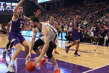 Giorgi Bezhanishvili, Phoenix 'teki Gcu Arena' da Illinois Üniversitesi Dövüşü 'nde forvet, Az / Usa 9 Kasım 2019.