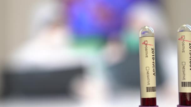 Naukowcy analizują medyczny promlem jako koronawirusa, Covid-19 w laboratorium. — Wideo stockowe