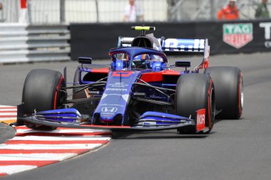 Monte Carlo, Monako - 25 Mayıs 2019. Red Bull 'dan Alexander Albon Toro Rosso Honda F1 Monako Grand Prix antrenmanı sırasında