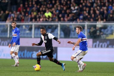 Cenova, İtalya. 18 Aralık 2019. İtalyan Serisi A. Uc Sampdoria, Juventus Fc 'e karşı. Juventus FC 'den Douglas Costa.
