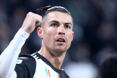 Torino, İtalya. 19 Ocak 2020. İtalyan Serisi A. Juventus Fc, Parma Calcio 'ya karşı. Juventus FC 'den Cristiano Ronaldo gol attıktan sonra kutluyor   