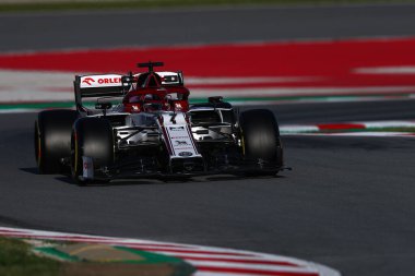 Barselona, İspanya. 26 Şubat 2020. Finlandiya 'dan Kimi Raikkonen ve sezon öncesi F1 Kış Testi sırasında Alfa Romeo Racing
