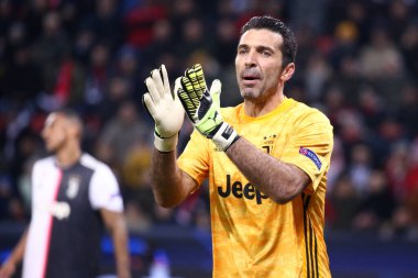 Leverkusen, Almanya. 11 Aralık 2019. Uefa Şampiyonlar Ligi 2019-20 Grup D. Gianluigi Buffon Juventus FC 'den..   