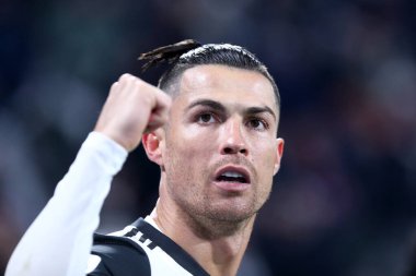 Torino, İtalya. 19 Ocak 2020. İtalyan Serisi A. Juventus Fc, Parma Calcio 'ya karşı. Juventus FC 'den Cristiano Ronaldo gol attıktan sonra kutluyor   