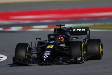 Barselona, İspanya. 26 Şubat 2020. Sezon öncesi F1 Kış Testi sırasında Fransa 'dan Esteban Ocon ve Renault Spor Formula 1 Takımı 