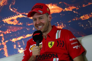 Barselona, İspanya. 26 Şubat 2020. Sezon öncesi F1 Kış Sınavı sırasında Alman Sebastian Vettel ve Scuderia Ferrari