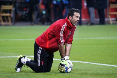 Leverkusen, Almanya. 11 Aralık 2019. Uefa Şampiyonlar Ligi 2019-20 Grup D. Gianluigi Buffon Juventus FC 'den..   