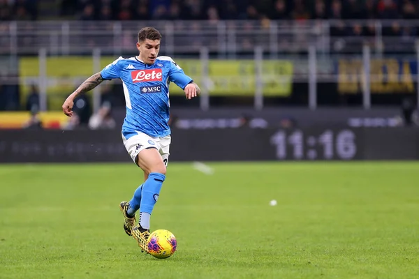 Milano. İtalya. 12 Şubat 2020. Coppa Italia yarı final ilk ayağı. Fc Internazionale ve Ssc Napoli. Ssc Napoli 'den Giovanni Di Lorenzo. 