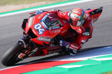Ducati Takımı 'ndan Andrea Dovizioso, San Marino' nun Moto GP Octo Grand Prix 'si için ücretsiz antrenman sırasında yolda.. 