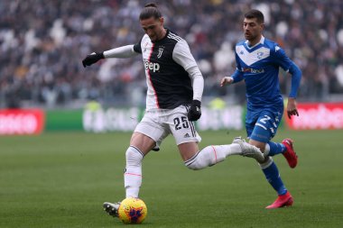 Torino, İtalya. 16 Şubat 2020. İtalyan Serisi A. Juventus Fc, Brescia Calcio 'ya karşı. Juventus FC 'den Adrien Rabiot.   