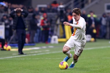 Milano, İtalya. 6 Aralık 2019. İtalyan Serisi A. Fc Internazionale, Roma 'ya karşı. Nicol? Roma 'dan Zaniolo.