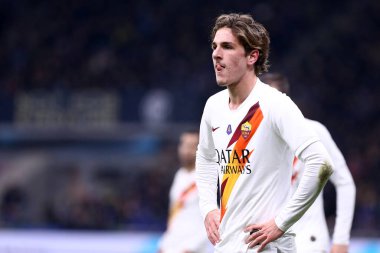 Milano, İtalya. 6 Aralık 2019. İtalyan Serisi A. Fc Internazionale, Roma 'ya karşı. Nicol? Roma 'dan Zaniolo.
