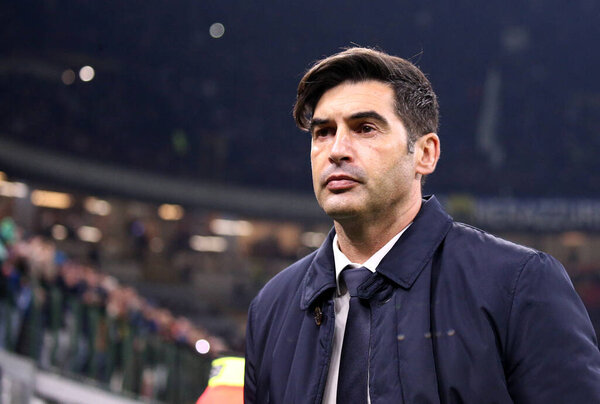 Милан, Италия. 6 декабря 2019 года. Итальянская Серия A. Fc Internazionale vs As Roma. Пауло Фонсека главный тренер "As Roma"
 .