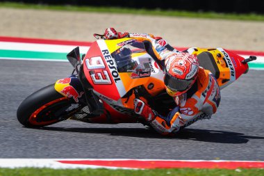 Repsol Honda Takımı 'ndan Marc Marquez İtalya' nın Moto GP Oakley Grand Prix 'si için bedava antrenman sırasında yolda.. 