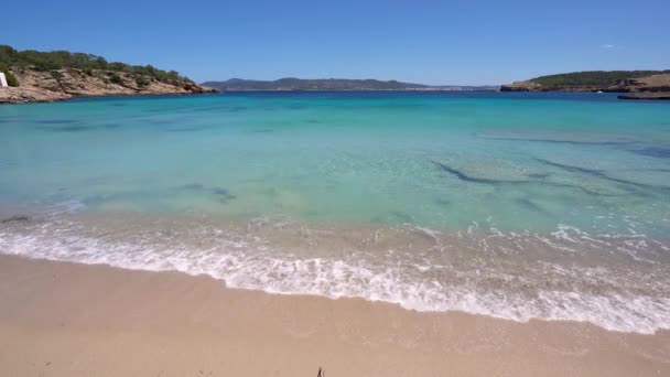 Plage d'Ibiza, été Ibiza, plage de Cala Bassa située à l'ouest d'Ibiza. Espagne .