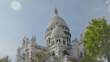 Paris 'in Kutsal Kalbi